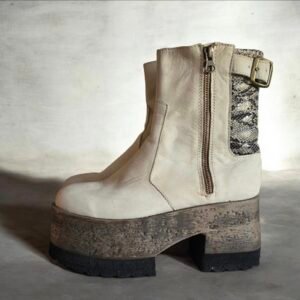 Botas de cuero y plataforma